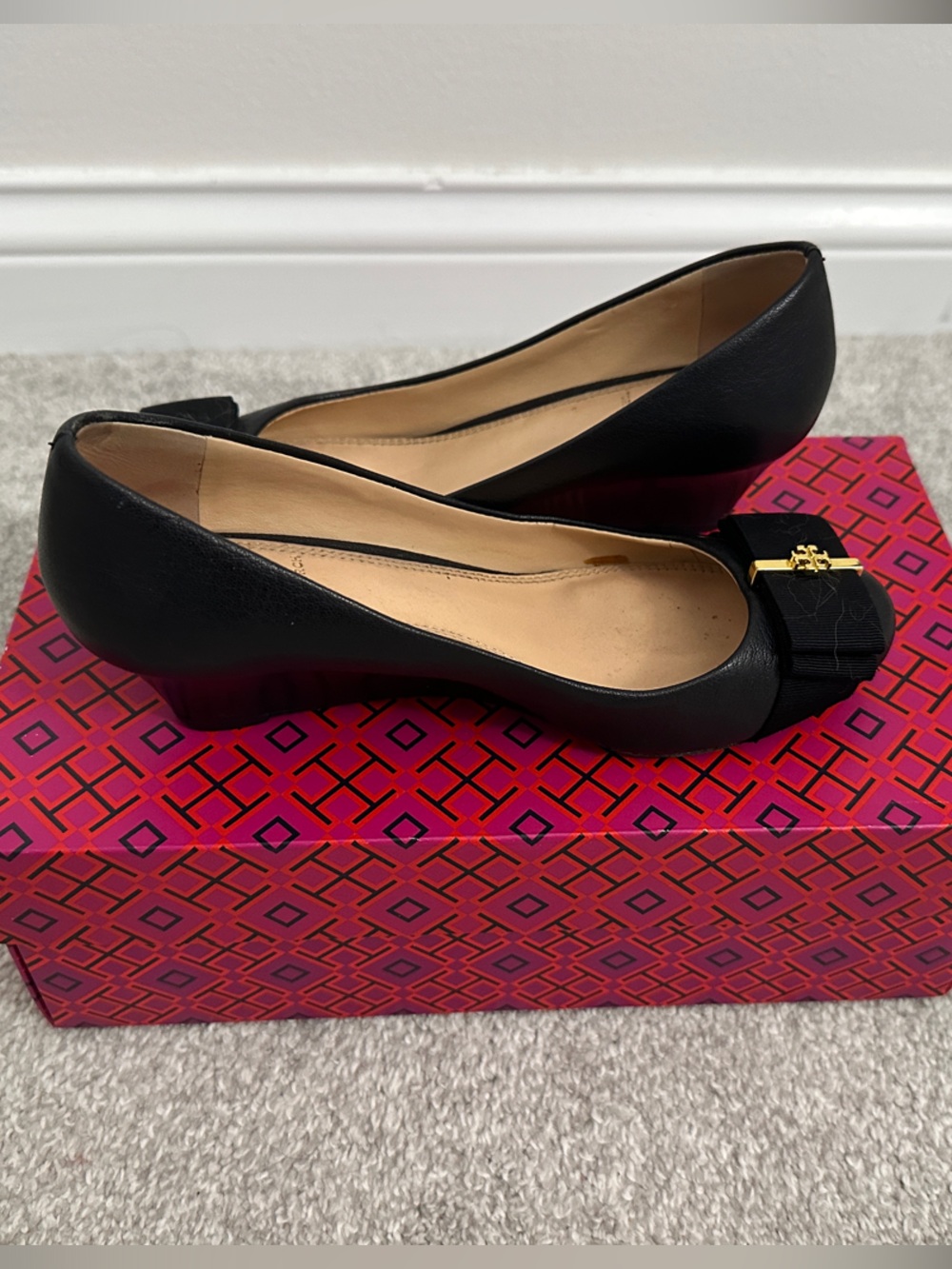 Tory Burch Black Leather Bow Ballet Flats with Gold Logo